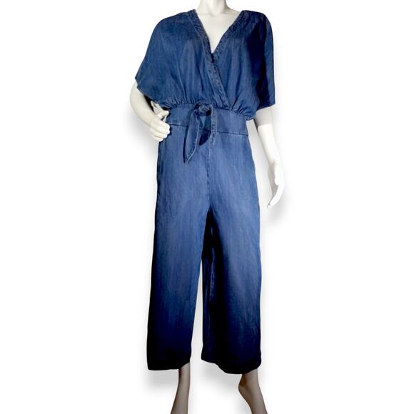Splendid Blue Tencel Cropped Jumpsuit NWT Sleeveless Vneck Size Small - Picture 1 of 7